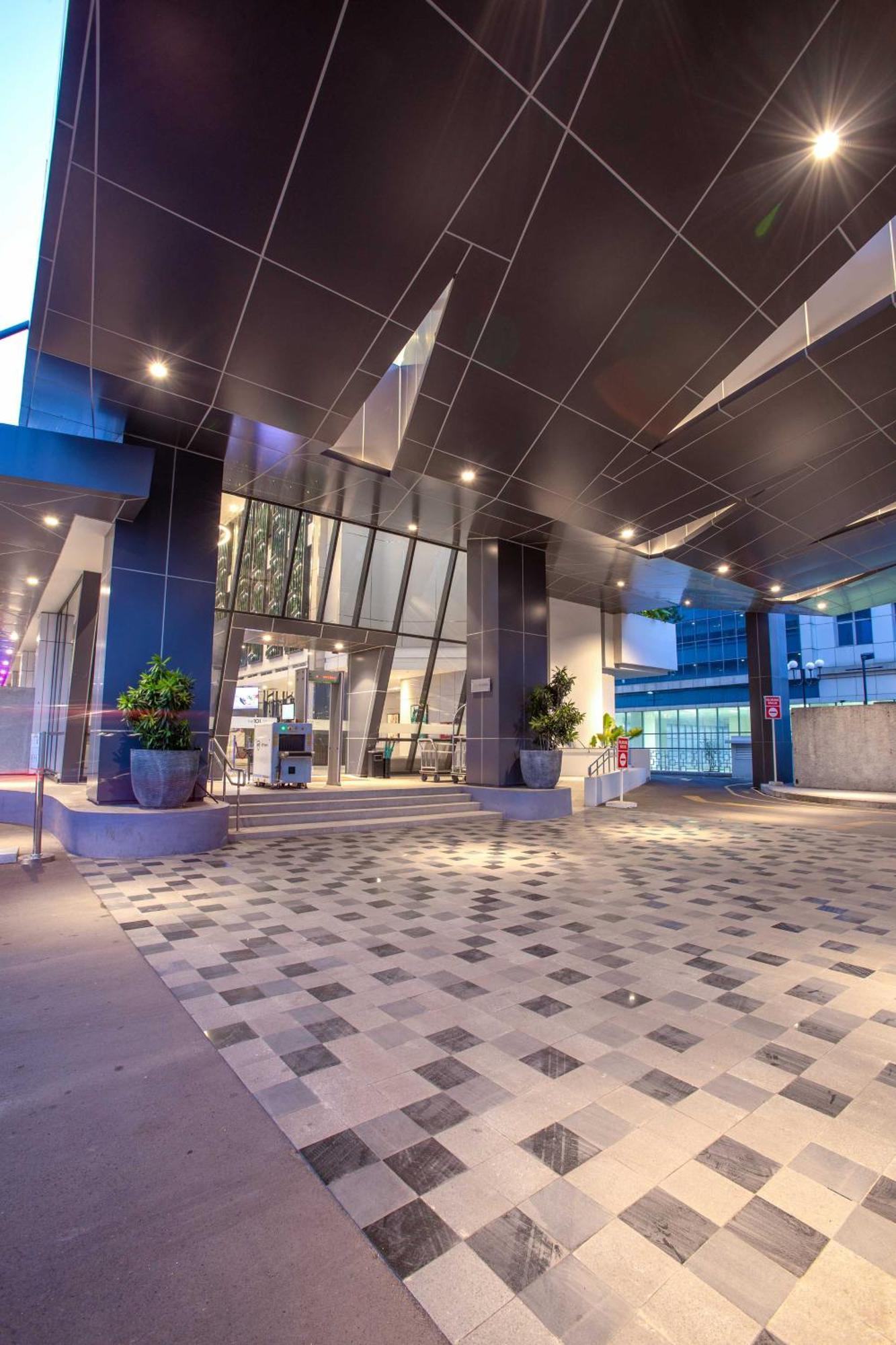 The 1O1 Jakarta Airport Cbc Tangerang Exterior photo